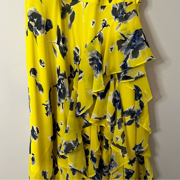 Eliza J Yellow Floral Halter Neck Maxi Dress - Picture 5 of 8